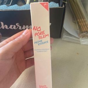 No pore blem primer essence